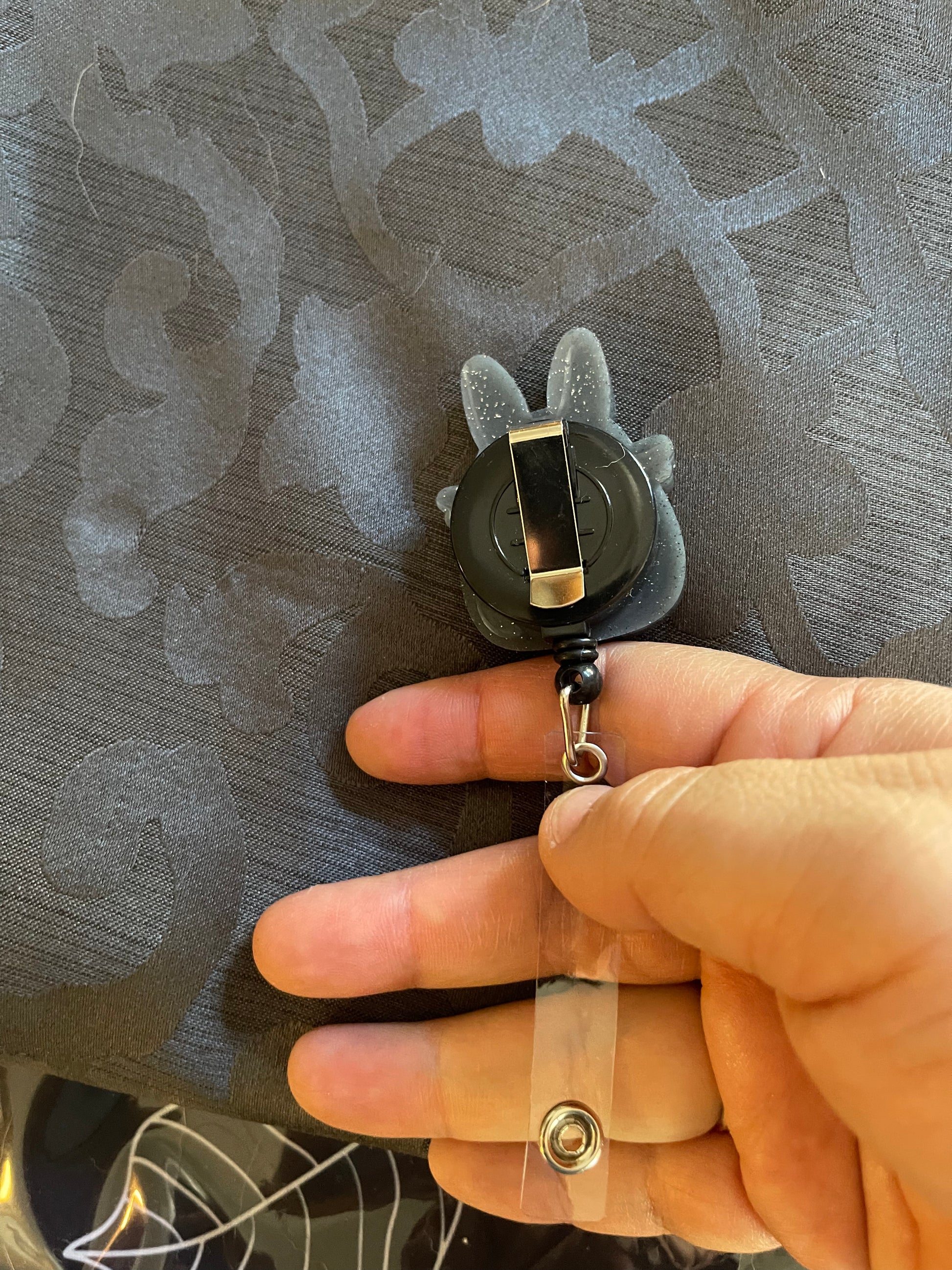Totoro Shaker Badge Reel- Dark grey