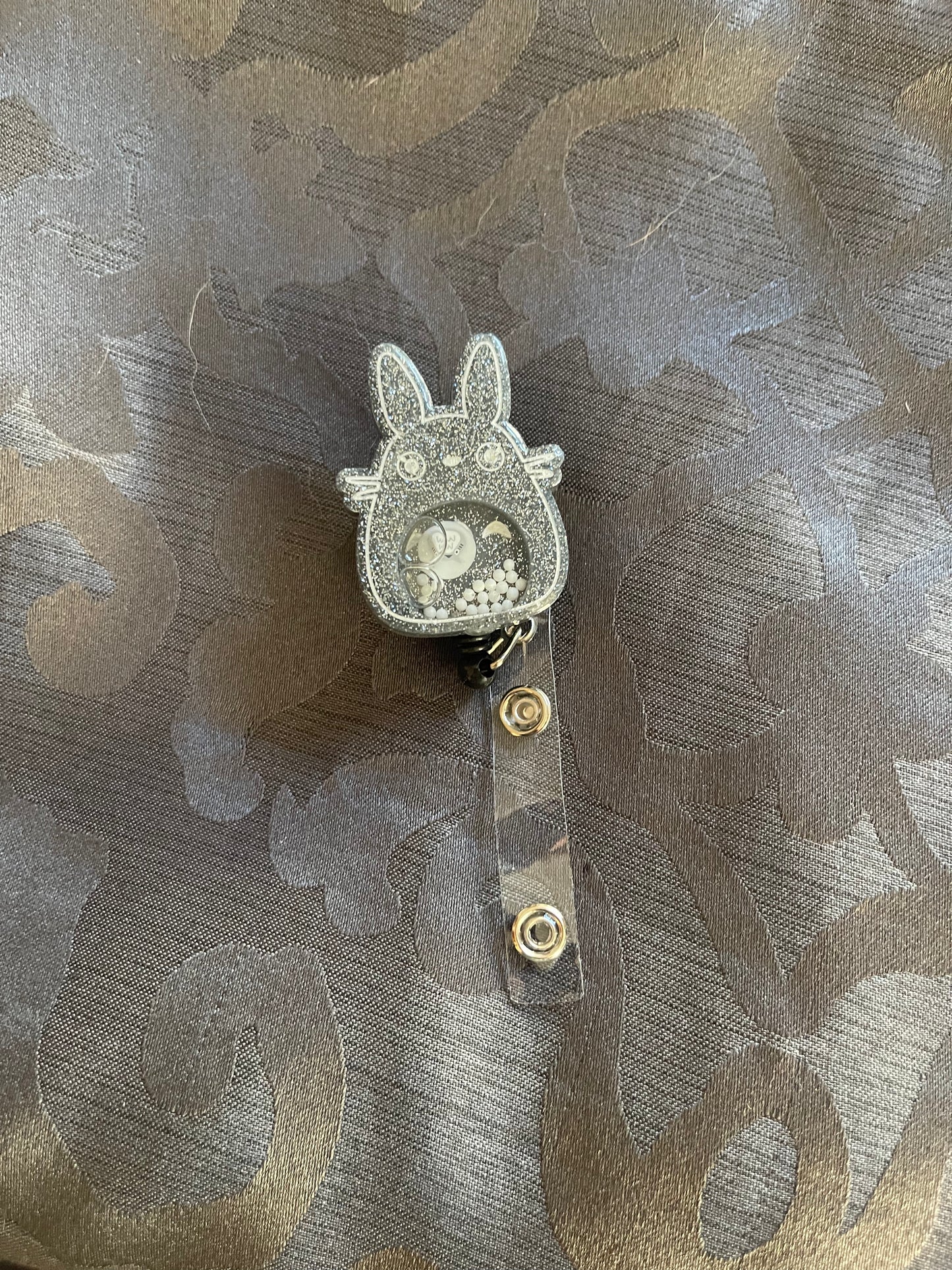 Totoro Shaker Badge Reel- Dark grey