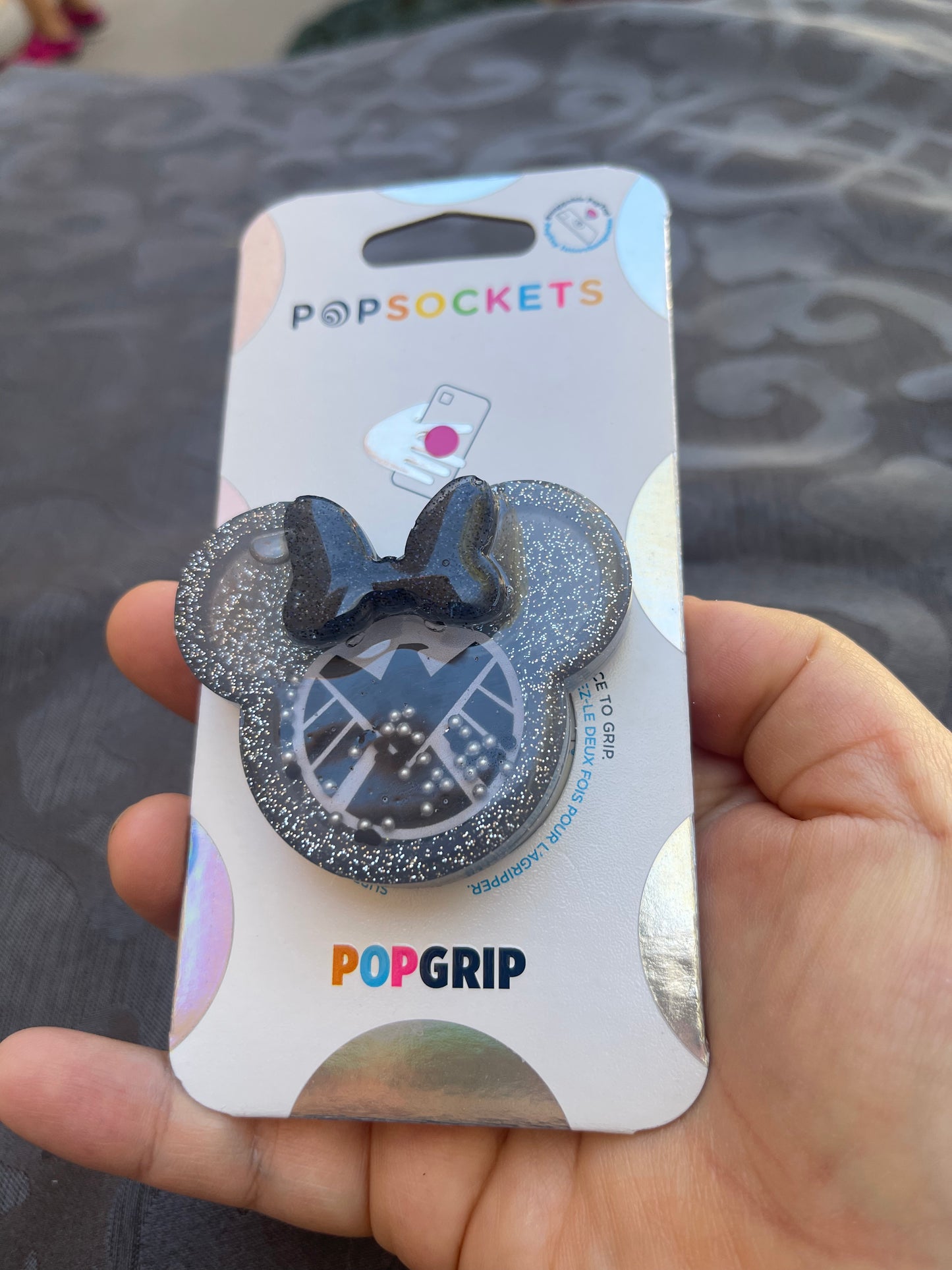 Shield Mouse w/bow Shaker Phone Grip-Dark Grey